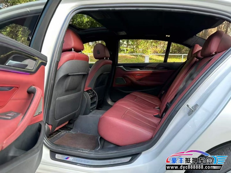 20年宝马5系轿车抵押车出售