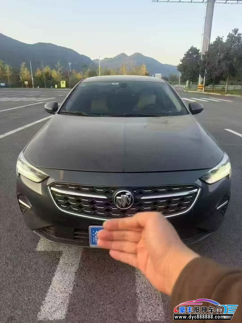 抵押车出售21年别克君威轿车