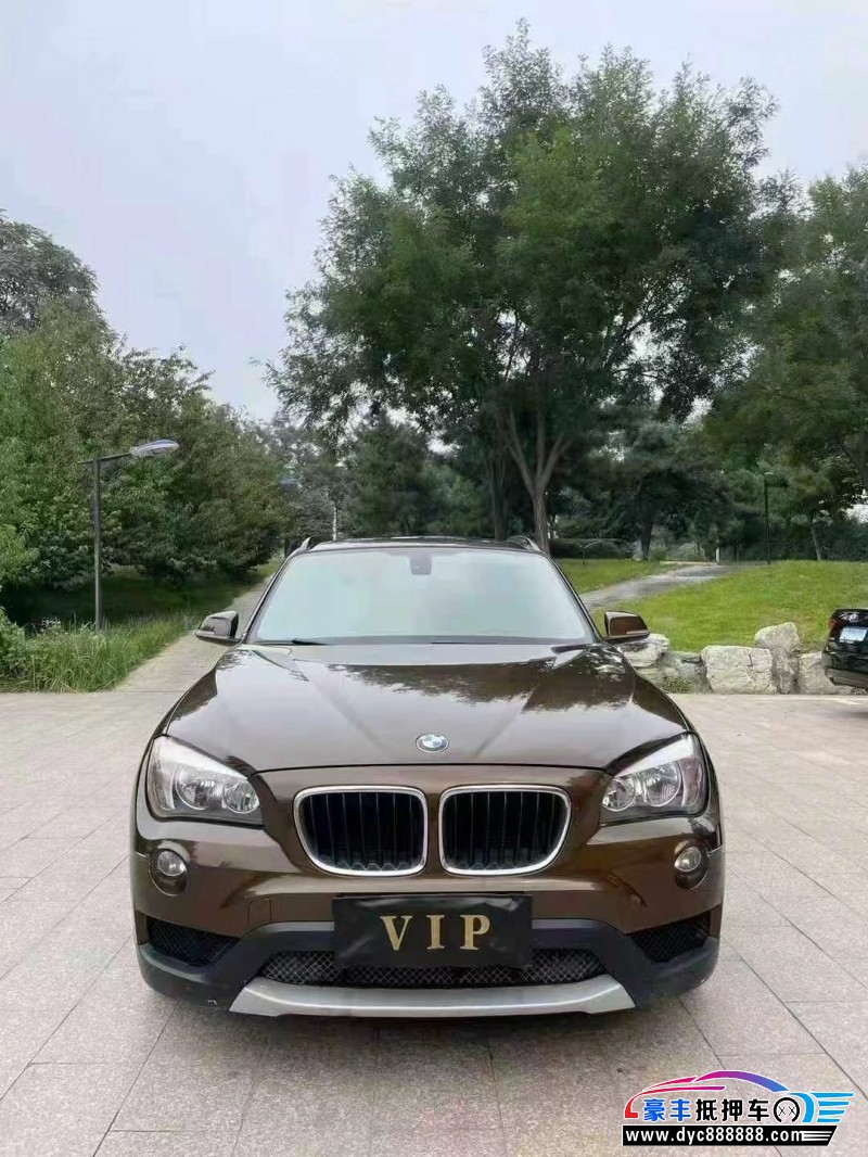 抵押车出售13年宝马X1轿车