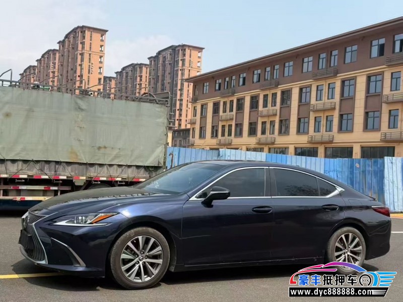 18年雷克萨斯ES轿车抵押车出售