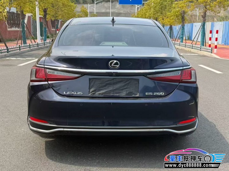 18年雷克萨斯ES轿车抵押车出售