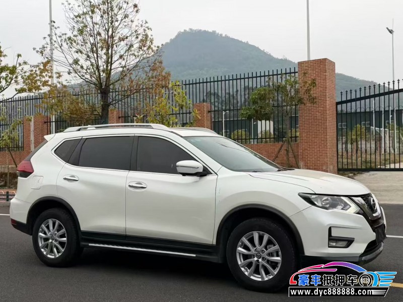 20年日产奇骏轿车抵押车出售