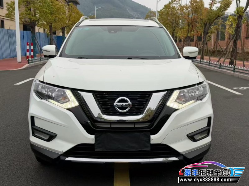 抵押车出售20年日产奇骏轿车