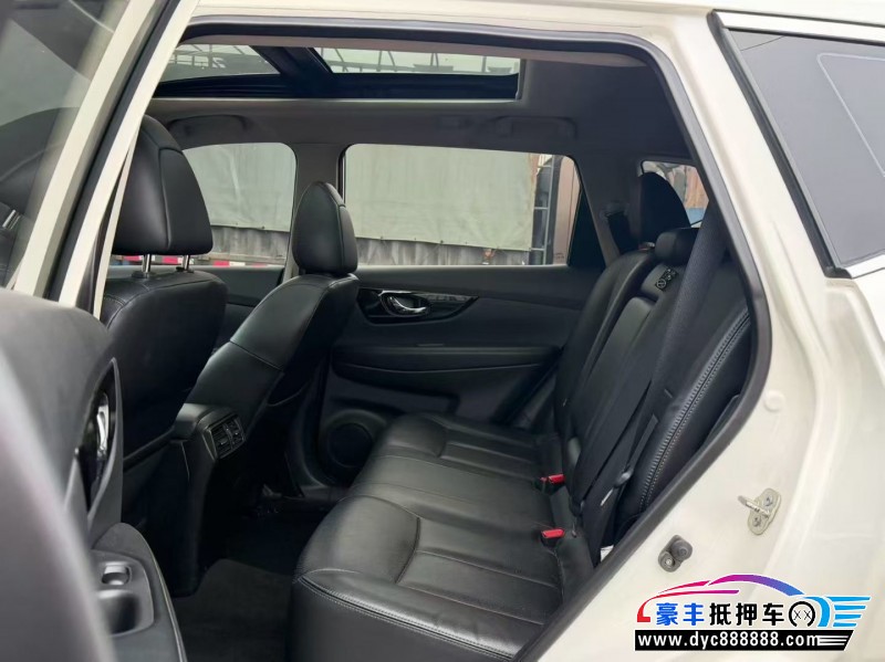 20年日产奇骏轿车抵押车出售