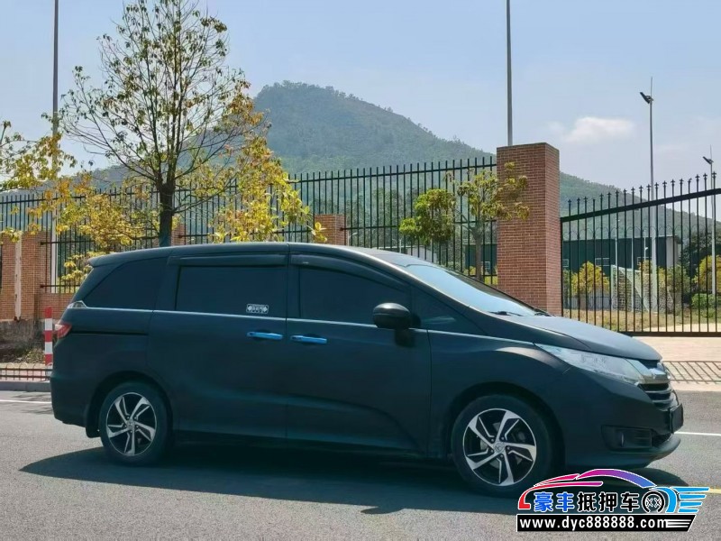 15年本田奥德赛轿车抵押车出售