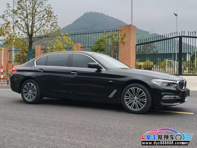 18年宝马5系轿车抵押车出售