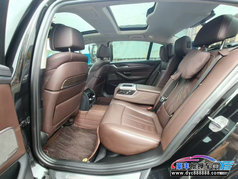 18年宝马5系轿车抵押车出售