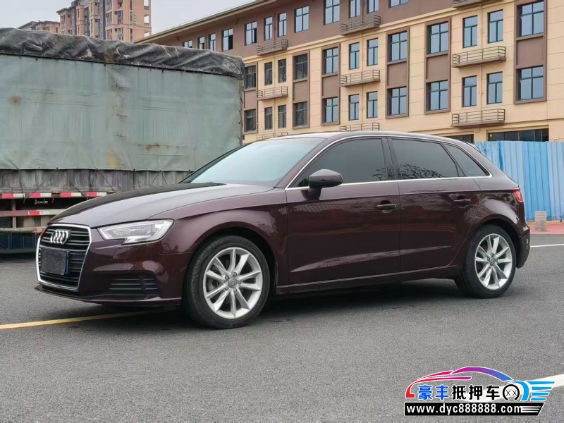 18年奥迪A3轿车抵押车出售