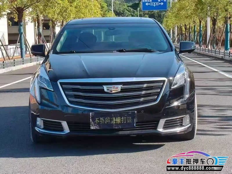 抵押车出售19年凯迪拉克XTS轿车