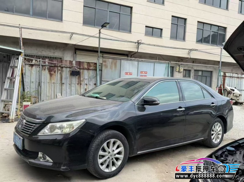 12年丰田凯美瑞轿车抵押车出售