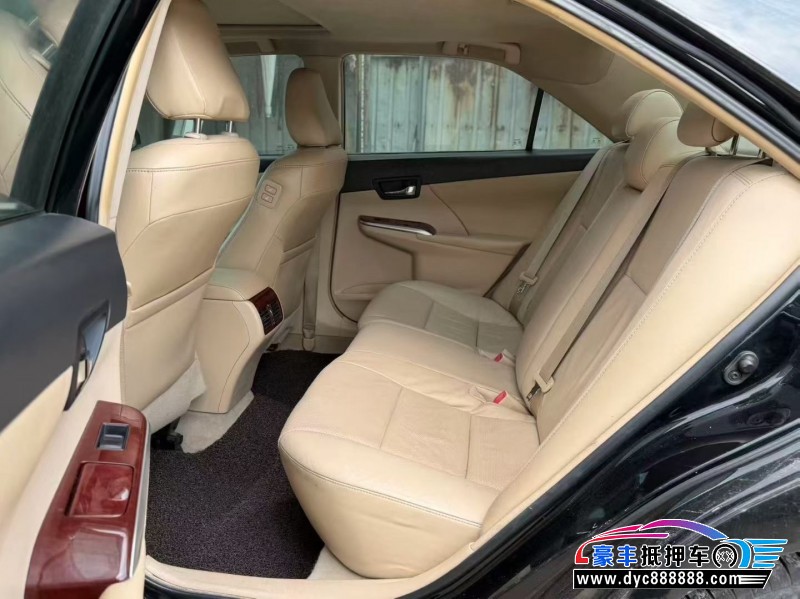 12年丰田凯美瑞轿车抵押车出售