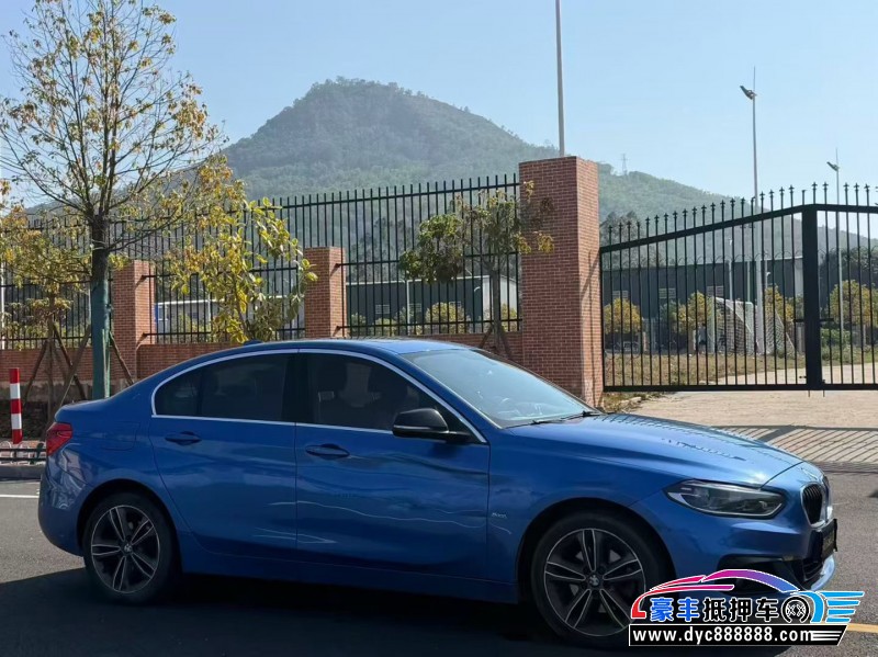 18年宝马1系轿车抵押车出售