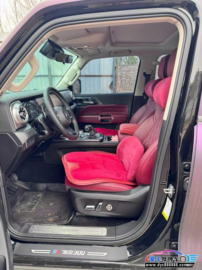 25年WEY坦克300轿车抵押车出售