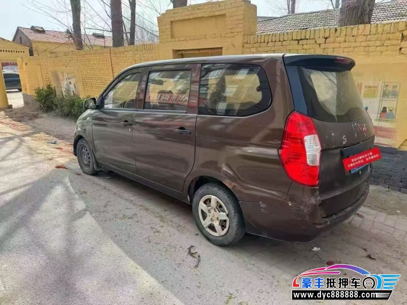 18年五菱汽车五菱宏光轿车抵押车出售