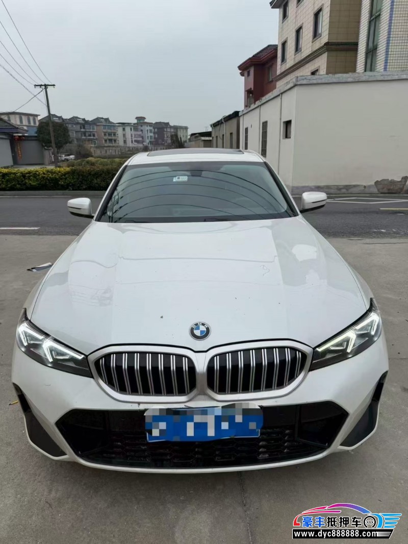 抵押车出售23年宝马3系轿车