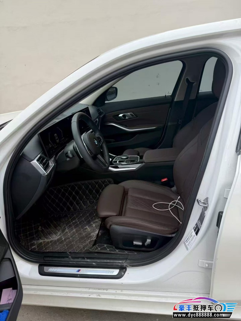 23年宝马3系轿车抵押车出售