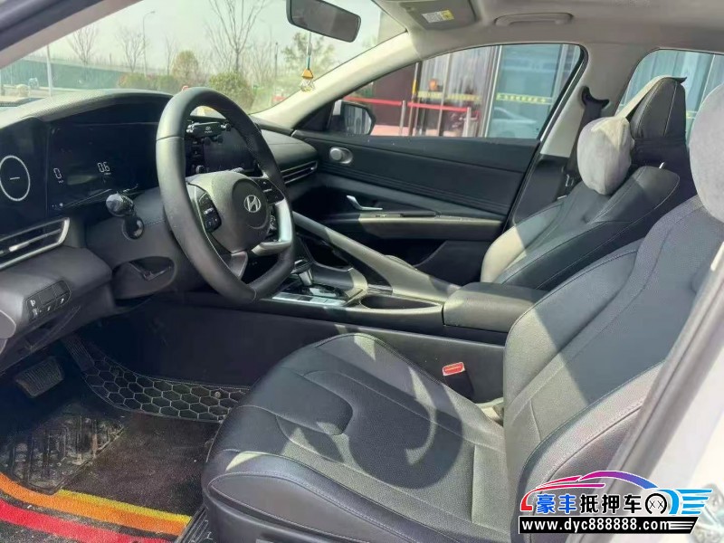 24年现代伊兰特轿车抵押车出售