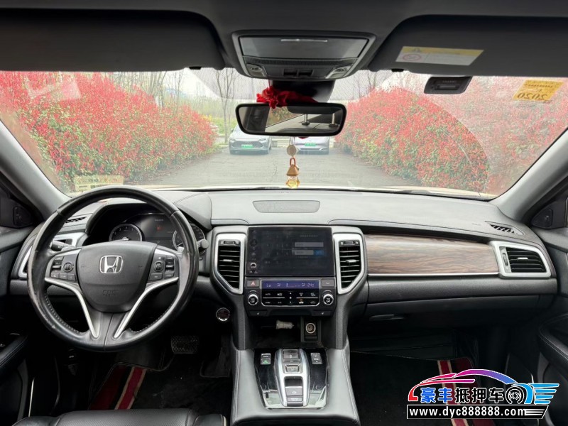 18年本田UR-V轿车抵押车出售