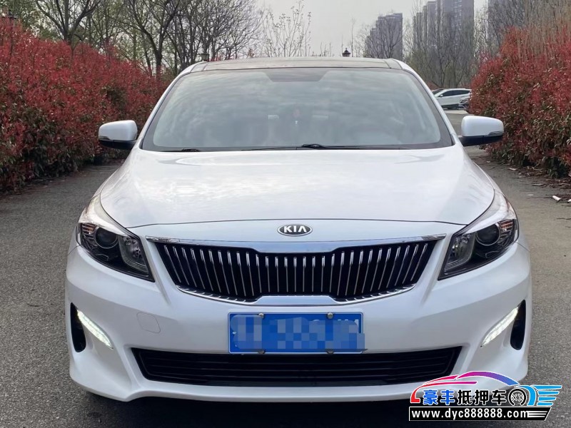 18年起亚K4轿车抵押车出售