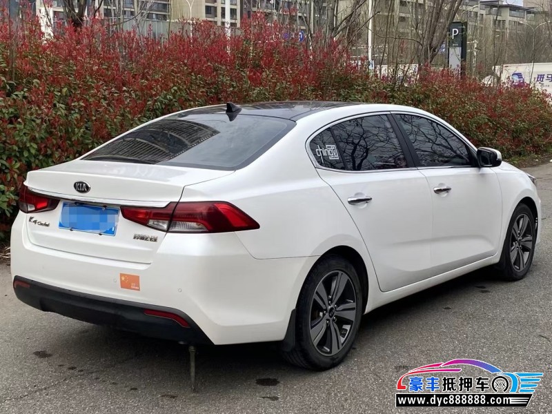 18年起亚K4轿车抵押车出售