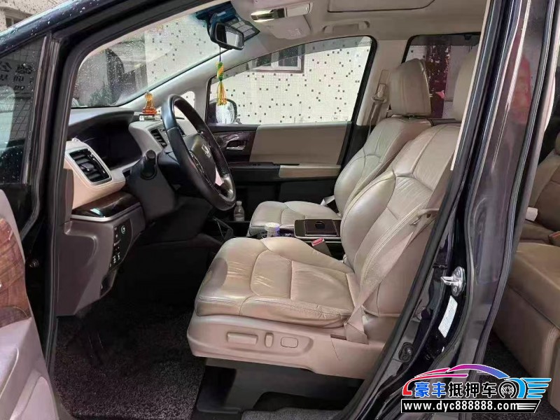 15年本田奥德赛轿车抵押车出售