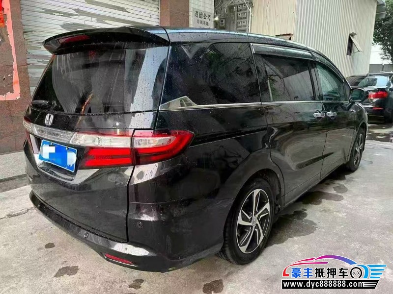 15年本田奥德赛轿车抵押车出售
