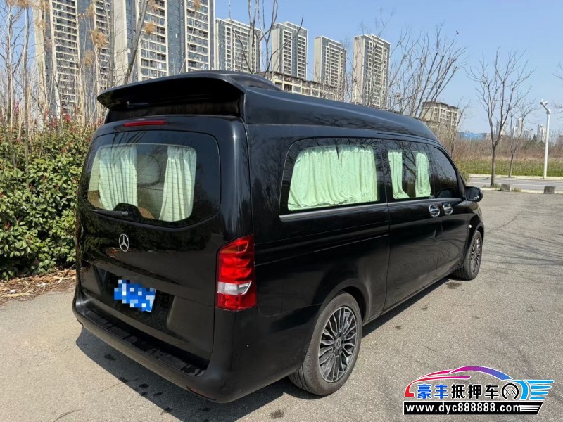 21年奔驰威霆轿车抵押车出售