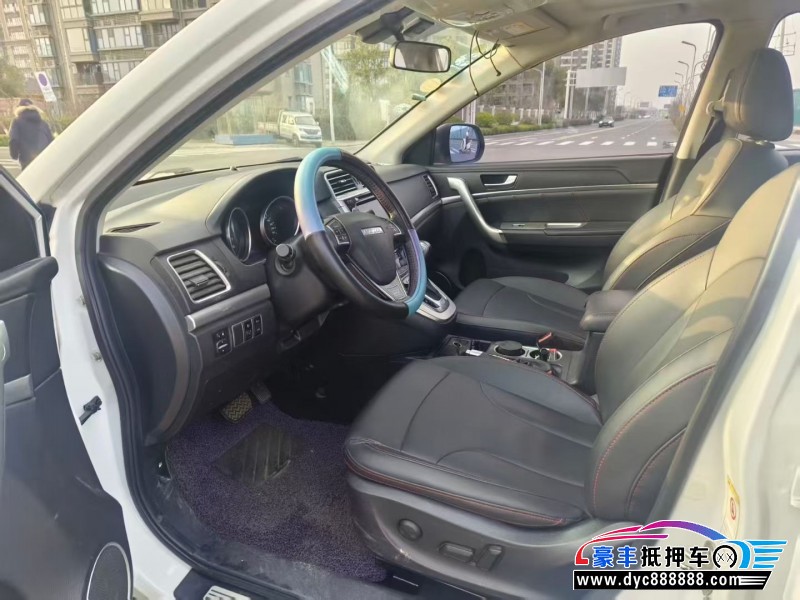 17年长城M6轿车抵押车出售