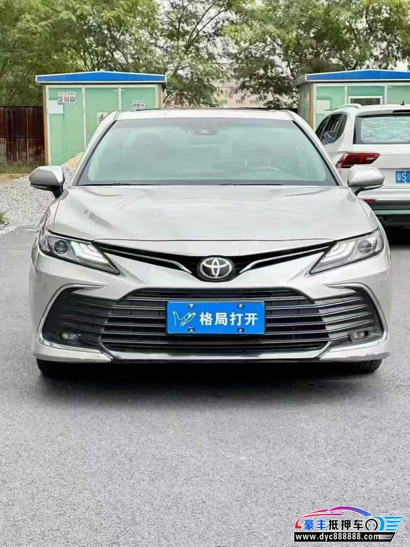 抵押车出售21年丰田凯美瑞轿车