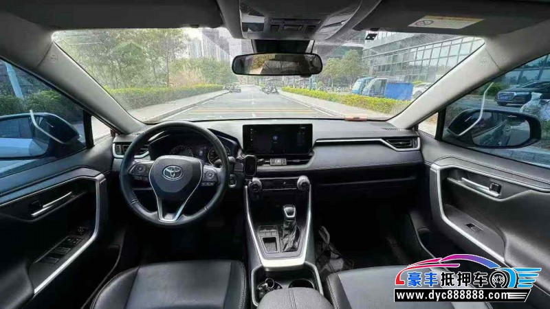 23年丰田威兰达轿车抵押车出售