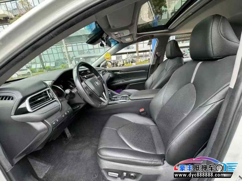 21年丰田凯美瑞轿车抵押车出售