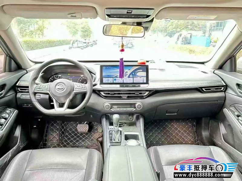 24年日产天籁轿车抵押车出售