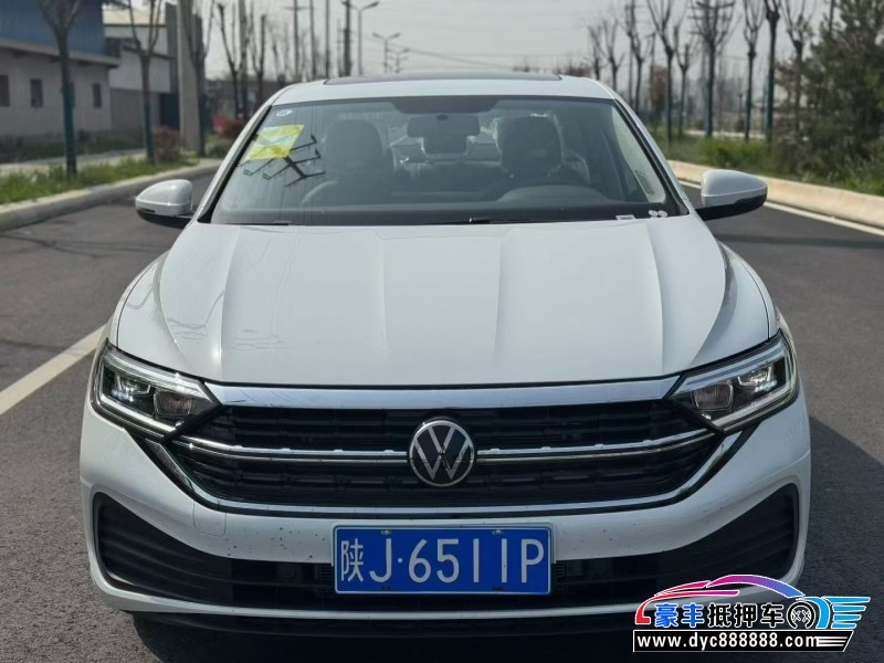 抵押车出售26年大众速腾轿车