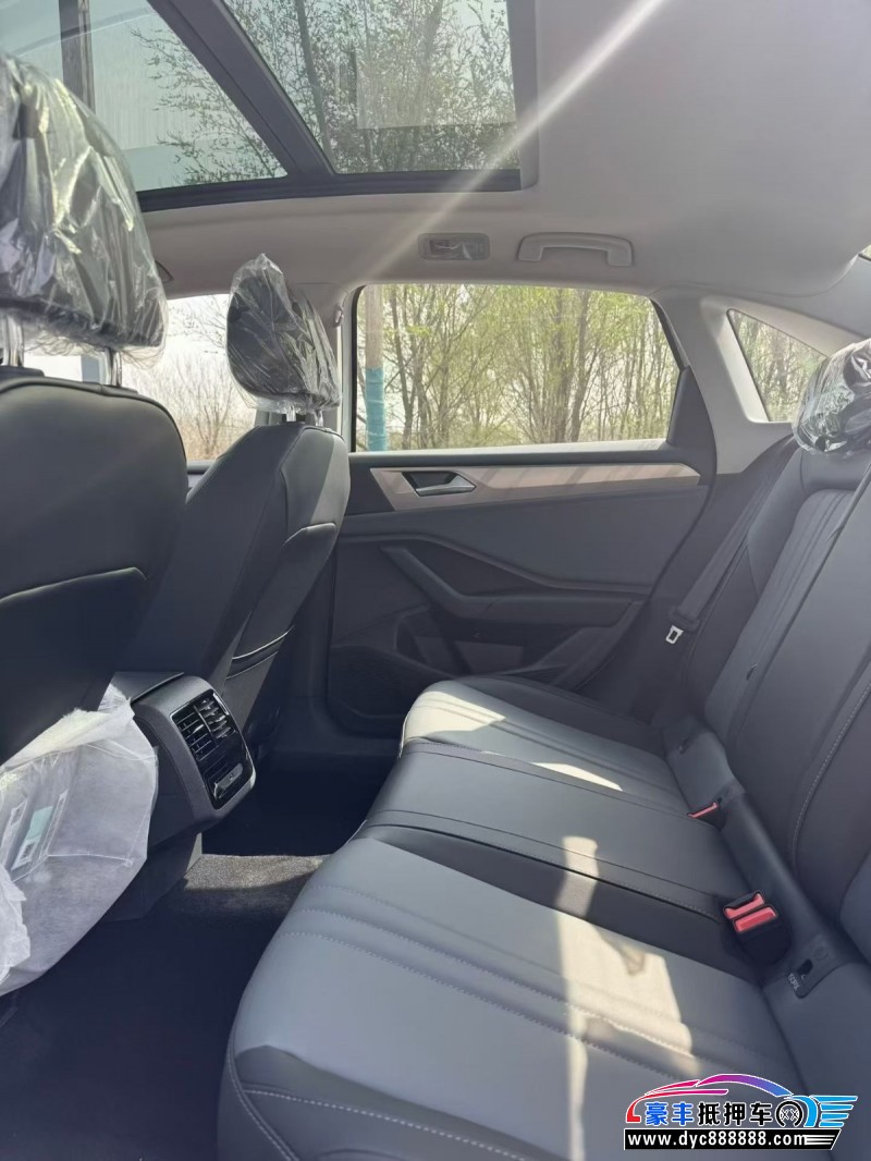 26年大众速腾轿车抵押车出售