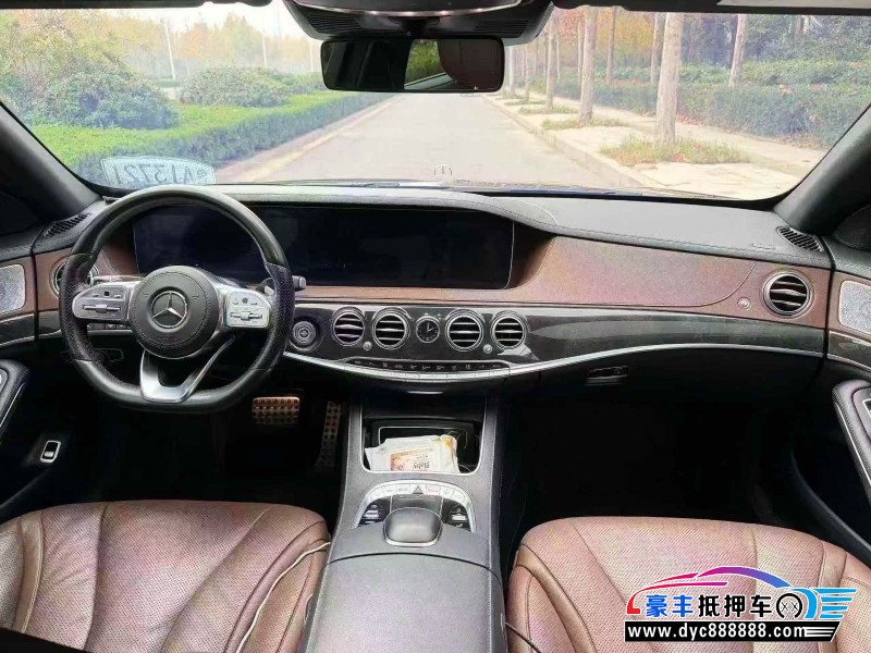 19年奔驰S轿车抵押车出售