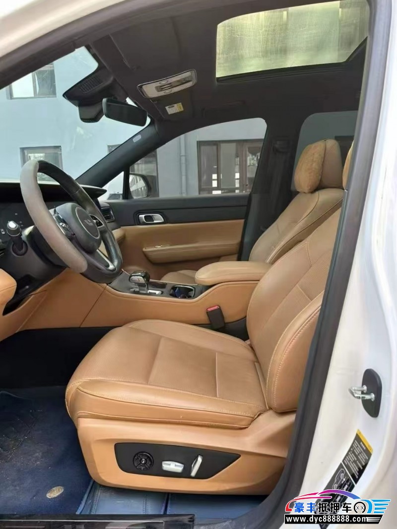 22年理想ONE轿车抵押车出售