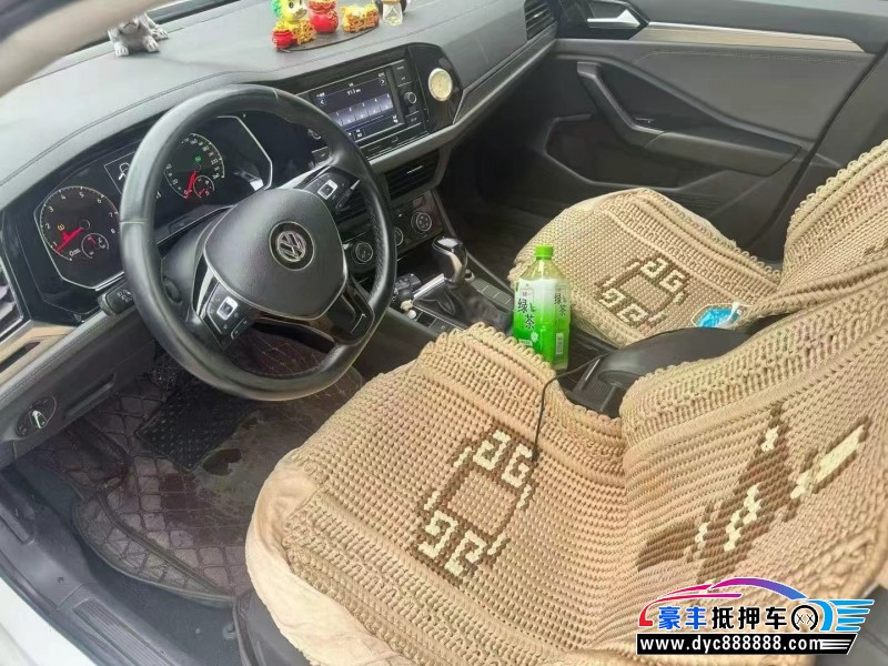 20年大众速腾轿车抵押车出售