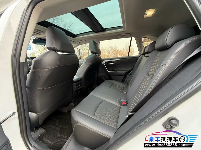 24年丰田RAV4轿车抵押车出售