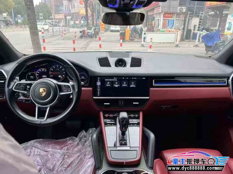 20年保时捷卡宴轿车抵押车出售