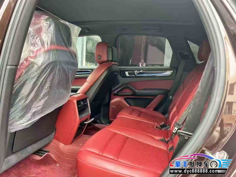 20年保时捷卡宴轿车抵押车出售