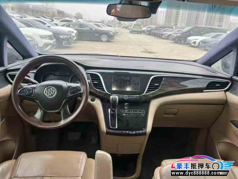 18年别克GL8轿车抵押车出售