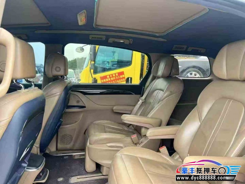 18年别克GL8轿车抵押车出售