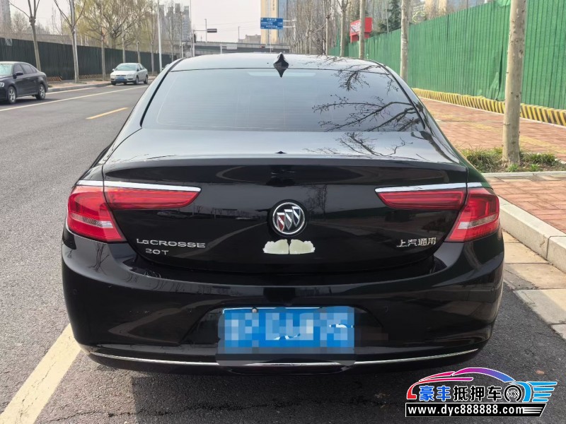 18年别克君越轿车抵押车出售