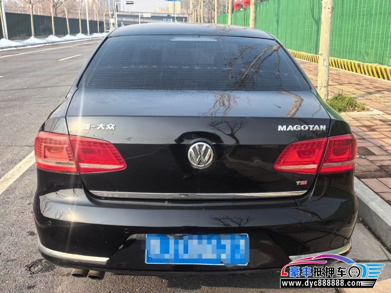 13年大众迈腾轿车抵押车出售