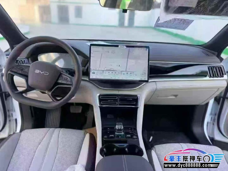 25年比亚迪宋轿车抵押车出售