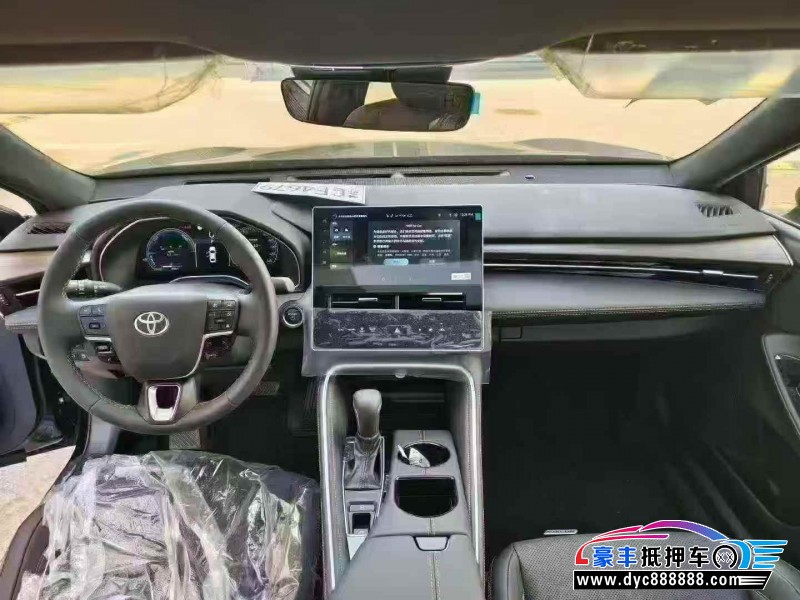 25年丰田亚洲龙轿车抵押车出售