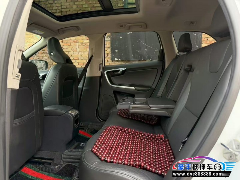17年沃尔沃XC60轿车抵押车出售