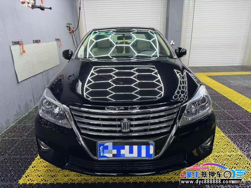 抵押车出售13年丰田皇冠轿车