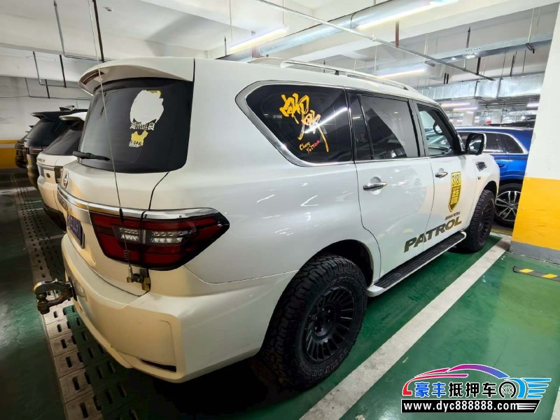 20年日产途乐轿车抵押车出售