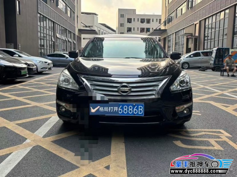 抵押车出售15年日产天籁轿车